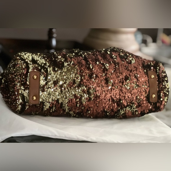 ✅❤️Rare✅Iconic MARC JACOBS
Bronze Sequined New York Rocker Stam Bag✅❤️ - Picture 8 of 15